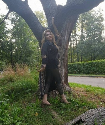 Живу в Москве. 🏙️
Мои услуги – это настоящий праздник для твоего тела и души. Буду нежно ласкать каждый сантиметр твоего тела и открывать для тебя новые грани удовольствия. 💋🔥
Хочешь ощутить море блаженства и наслаждения? Со мной ты испытаешь неповторимый оргазм и почувствуешь себя на вершине счастья. 💦💫
Фото в моем профиле – это лишь небольшая часть того, что я могу предложить. В реальности я выгляжу еще лучше! 📸✨
Мои клиенты остаются в полном восторге и возвращаются ко мне снова и снова. 💕 У меня только позитивные отзывы, потому что я прекрасно знаю, как понравиться мужчине. 💃
Не упускай возможность испытать незабываемое сексуальное приключение со мной. Жду тебя для встречи в Москве. 😘 Ольга